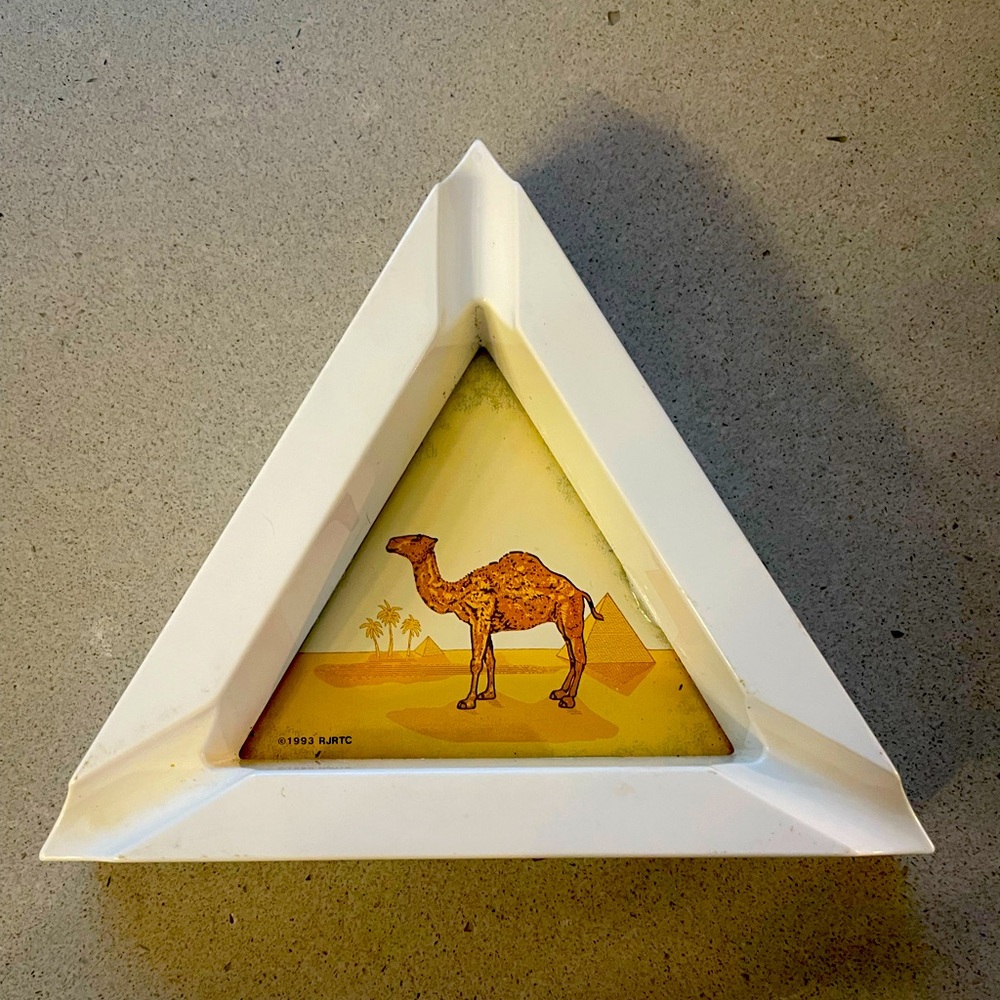Camel's cigarette epoxy vintage ashtray